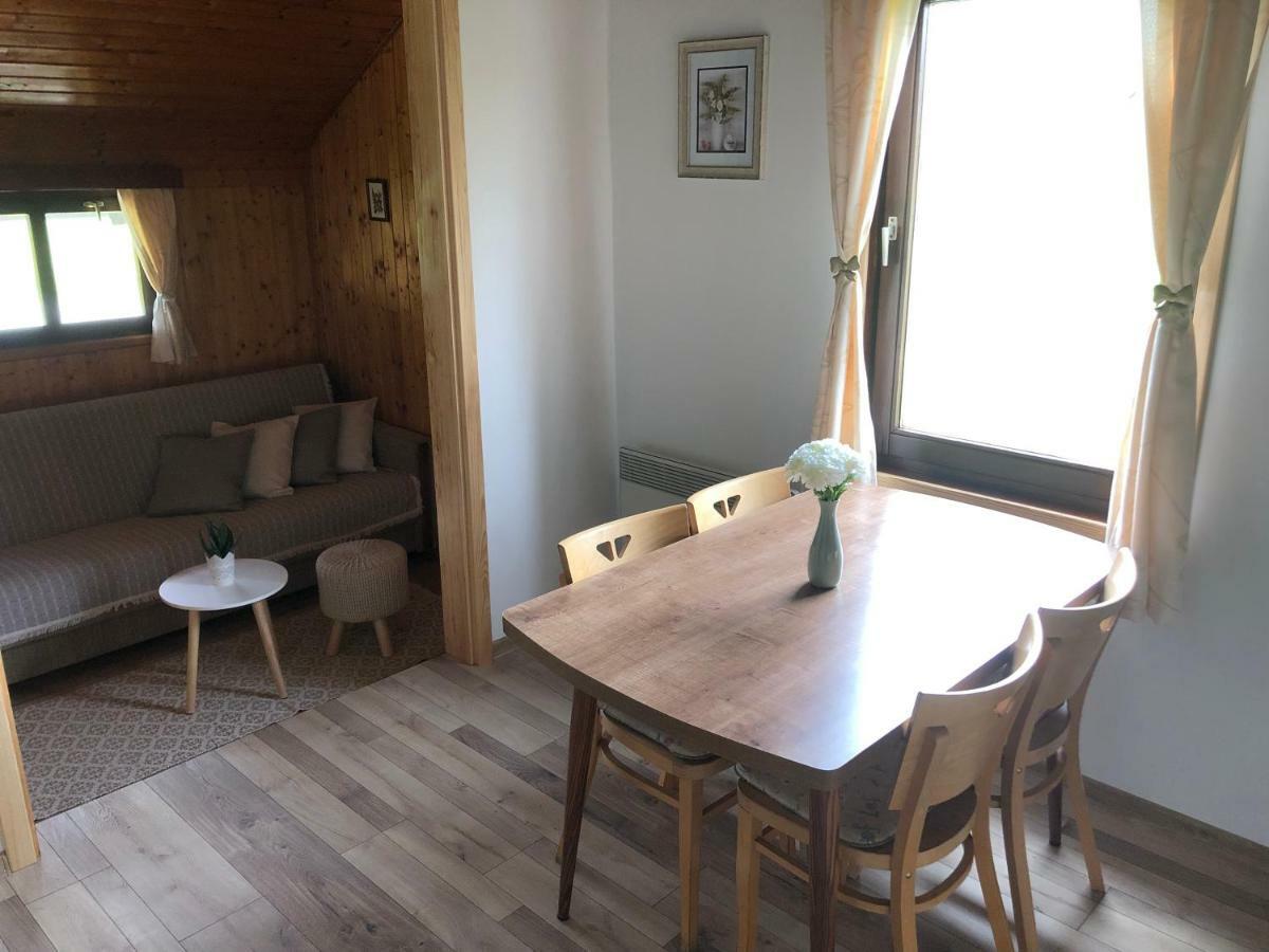 Wooden House Nela Near Plitvice Lakes 스몰리야나크 외부 사진
